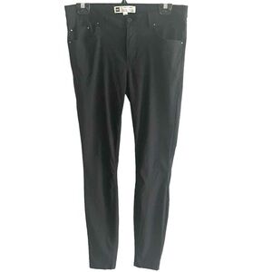 MEC Women's Black lightweight, quick-dry, slim-fit hiking Pants